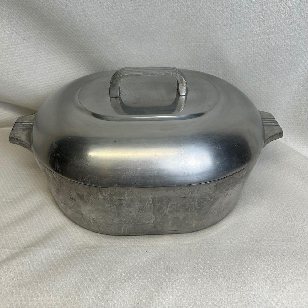 Magnalite GHC 8 Qt Oval Roaster Dutch Oven with Lid Made in USA Cast Aluminum